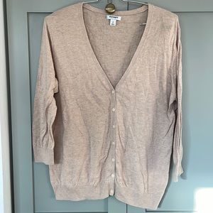 Old Navy oatmeal vneck button up cardigan 3/4 length sleeves